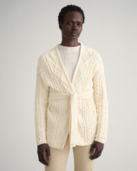 Kabelstickad omlottkofta