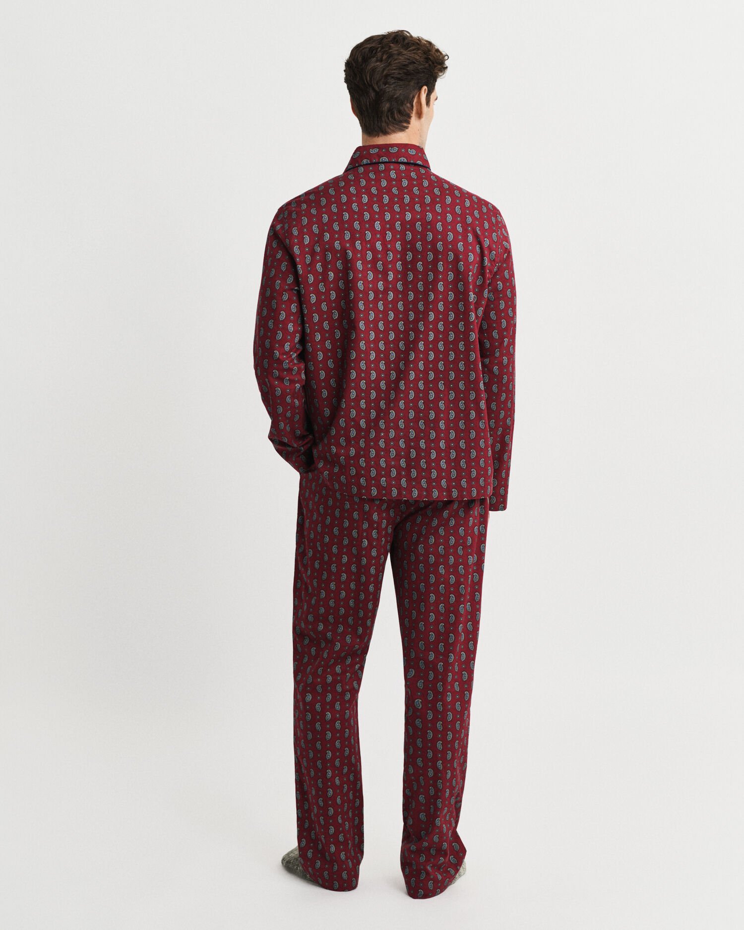 Paisleymönstrad pyjamas i presentförpackning