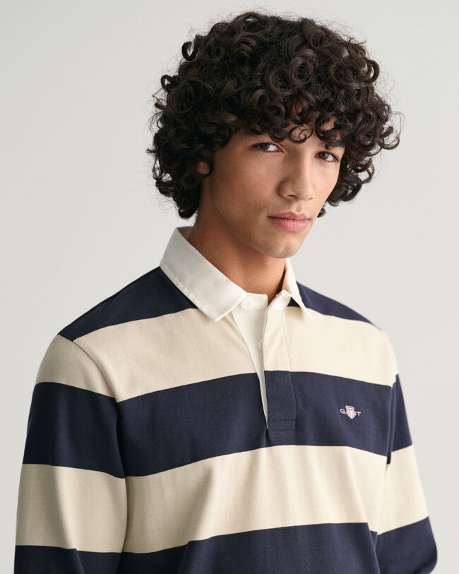 Heavy Rugger med sk&ouml;ld och breda r&auml;nder