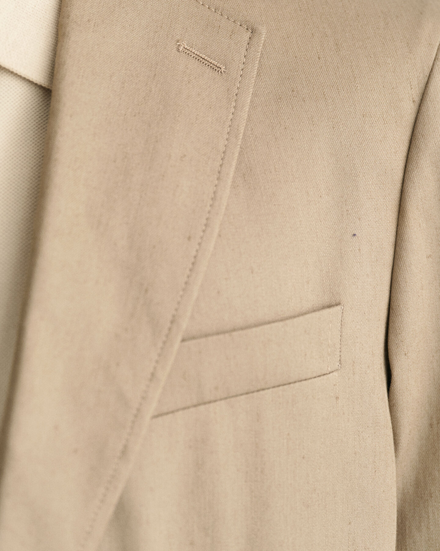 Kostymkavaj i bomull och linne