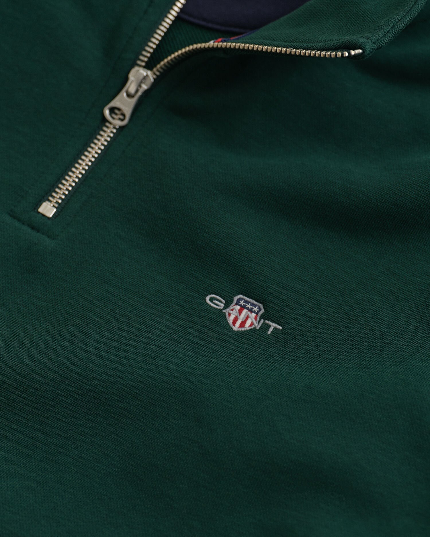 Shield sweatshirt med dragkedja vid halsöppningen