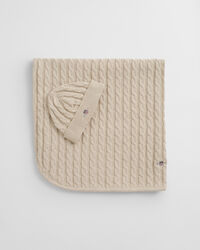 Gåvoset med babyfilt och mössa