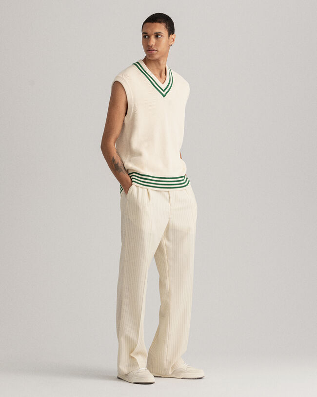 Kritstrecksrandiga byxor