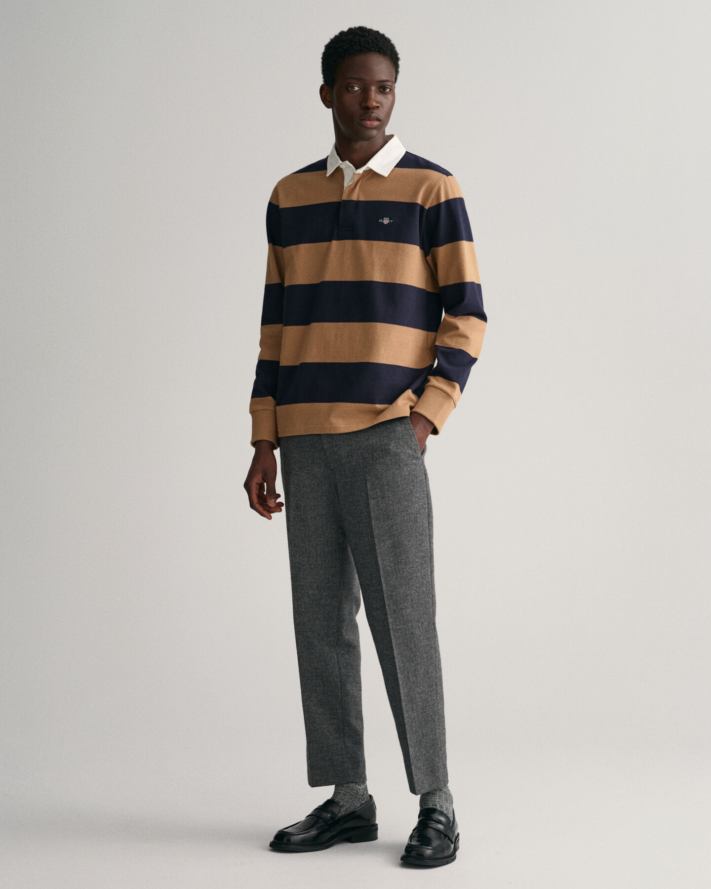 Heavy Rugger med sk&ouml;ld och breda r&auml;nder