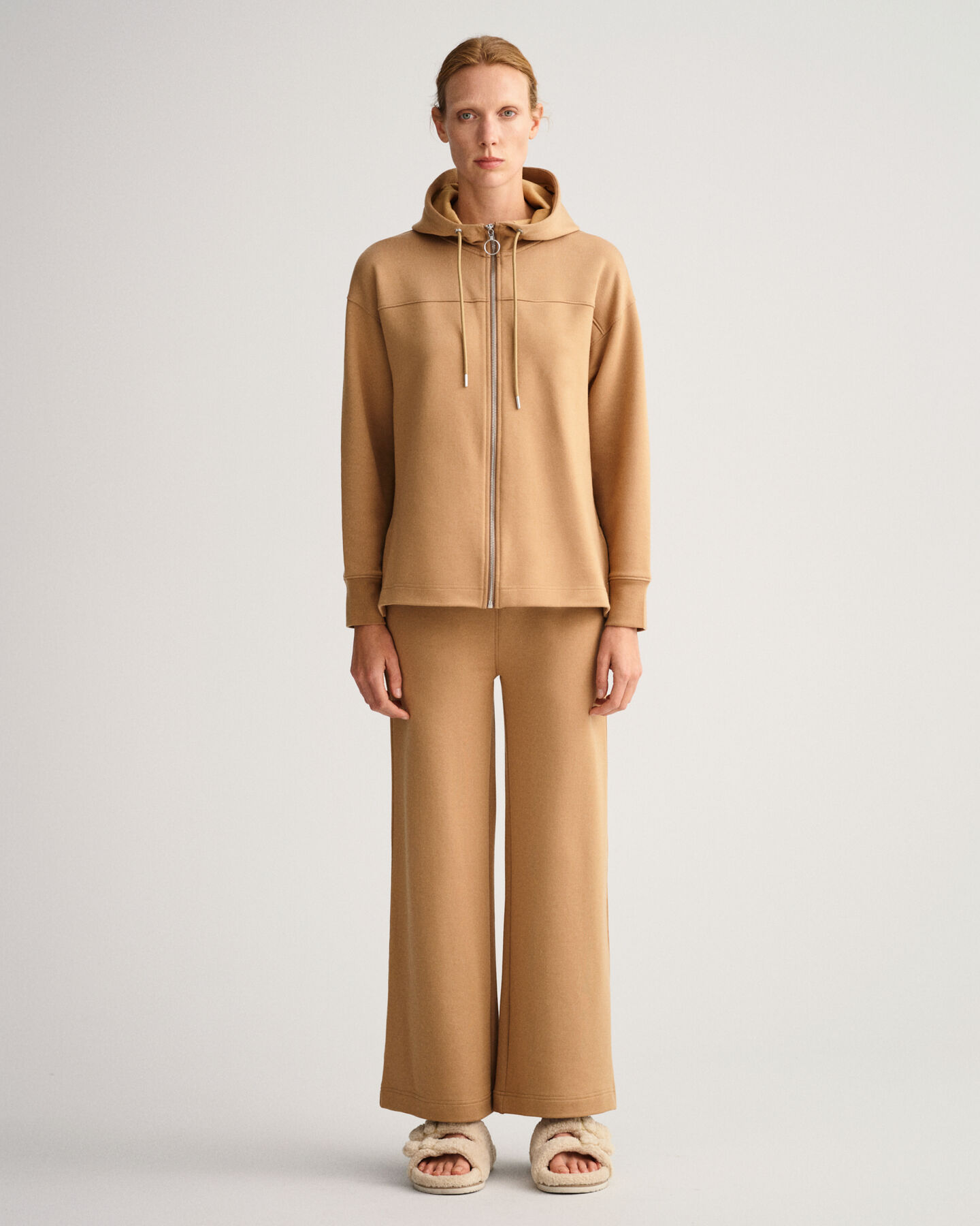 Utställda sweatpants