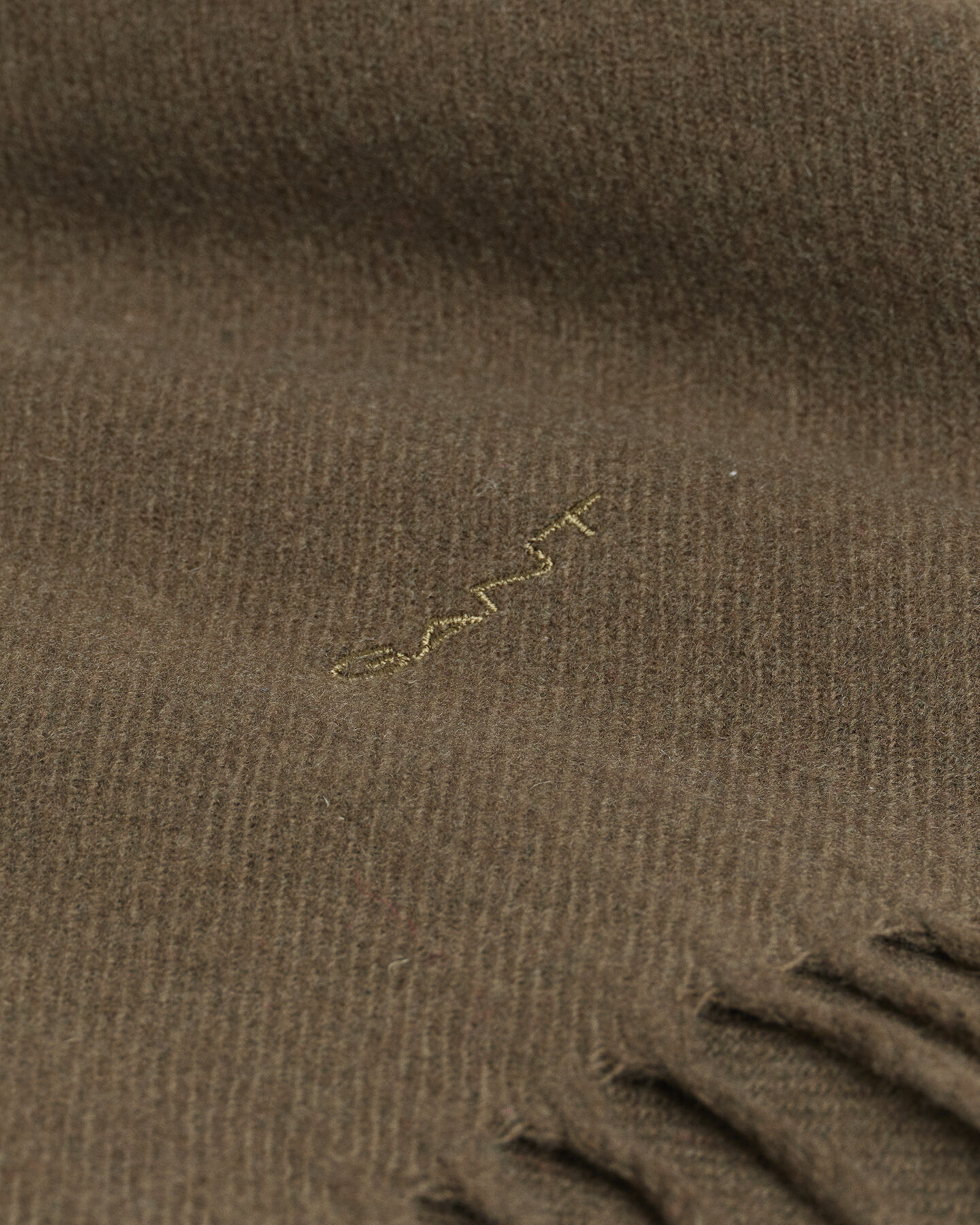 Enf&auml;rgad yllehalsduk