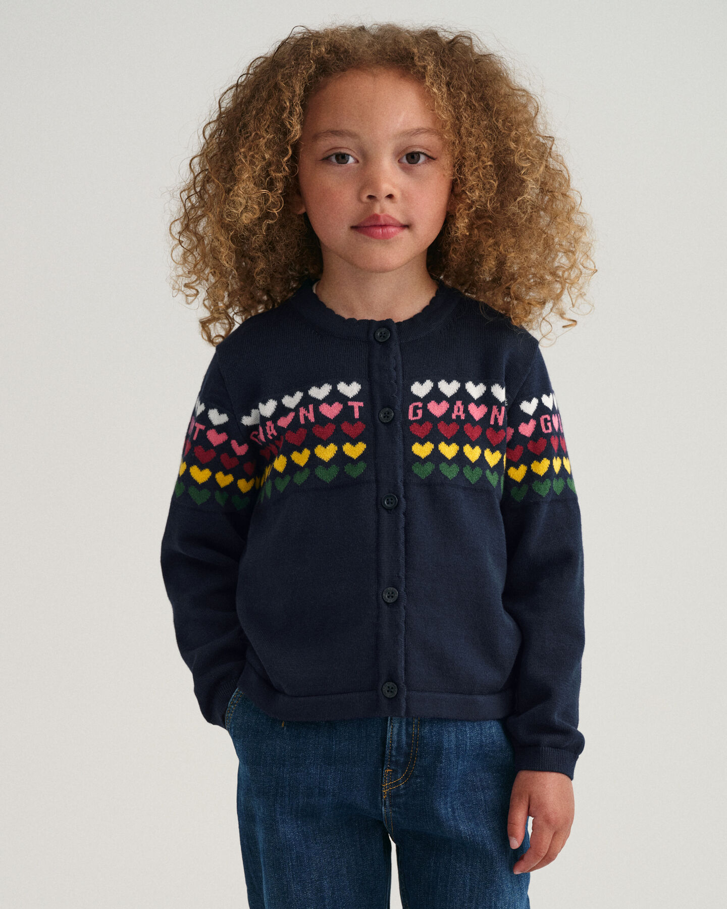 Girls stickad kofta med hjärtan