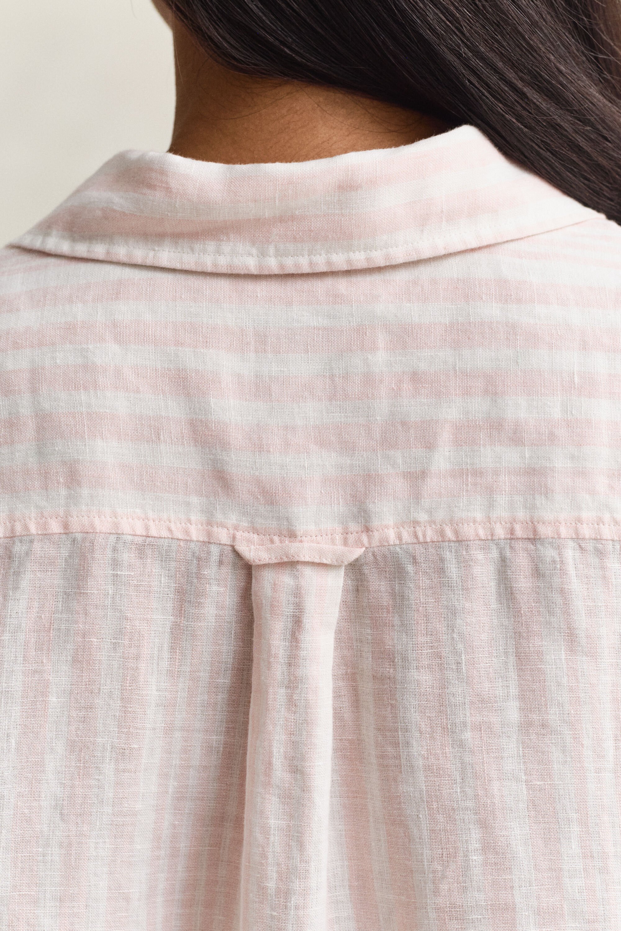 Relaxed fit randig linneskjorta