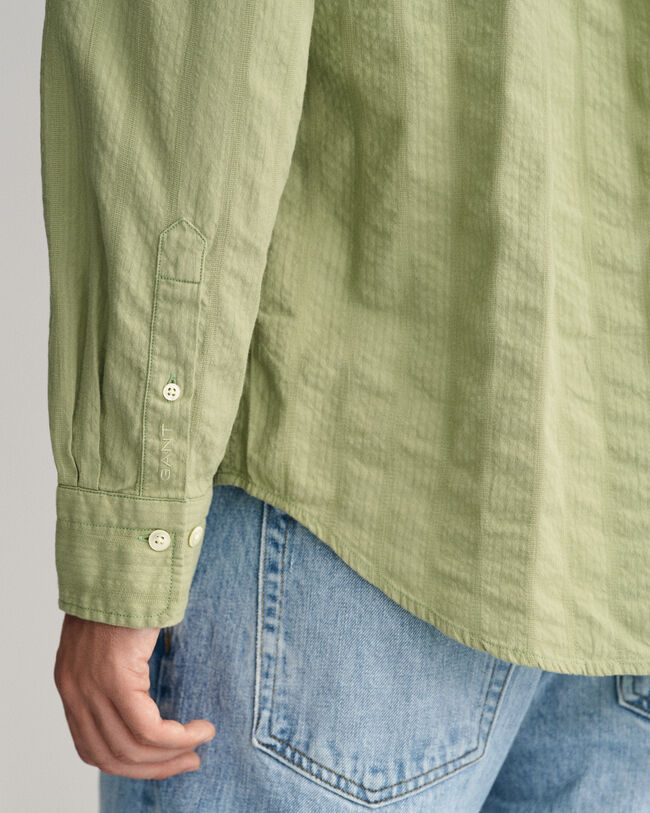 Relaxed fit dobbyv&auml;vd randig skjorta