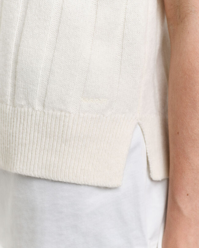 Bredribbad V-ringad slipover i ull