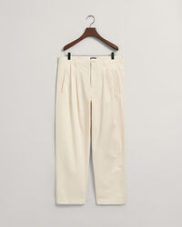 Relaxed fit chinos med veck