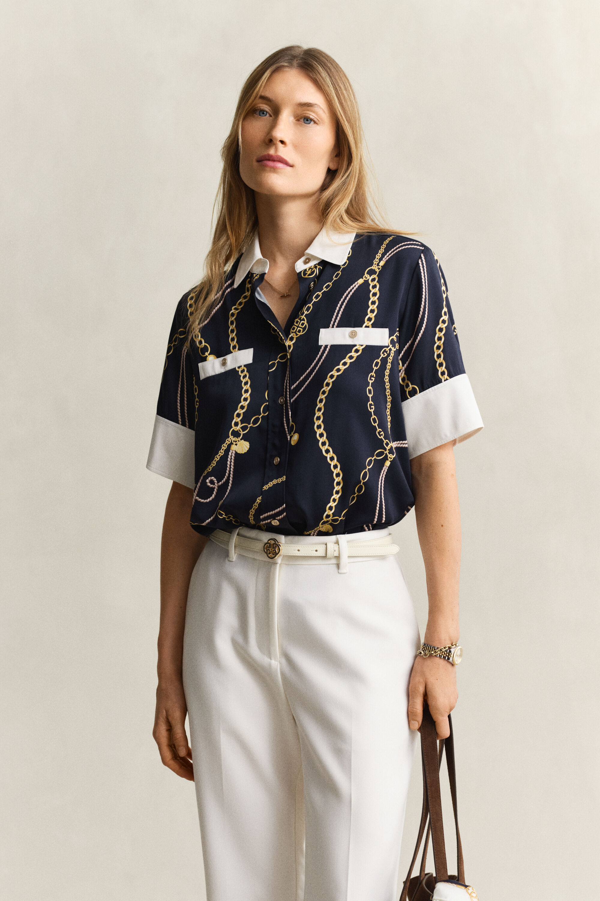 Kontrastfärgad blus