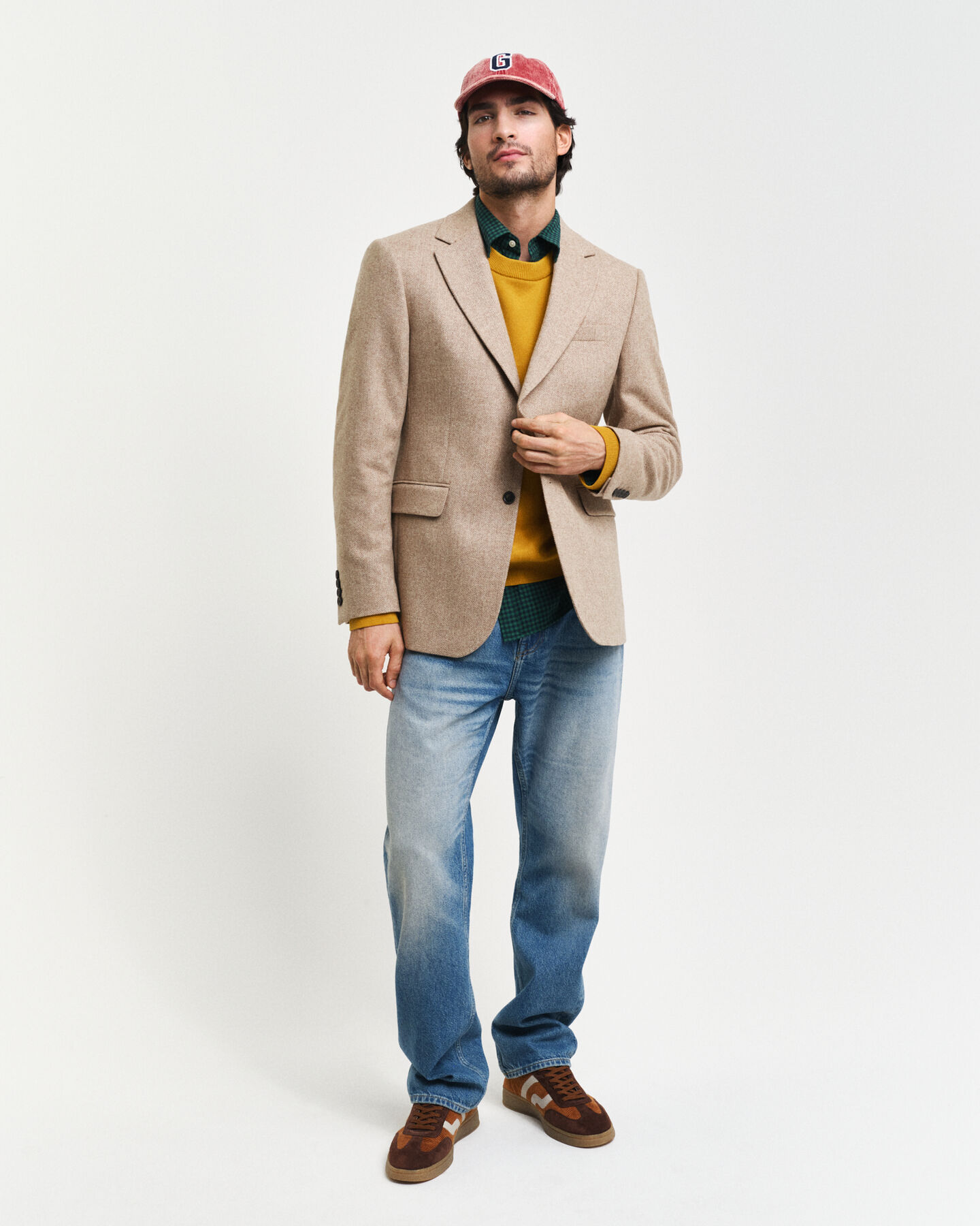 Kostymkavaj med fiskbensmönster