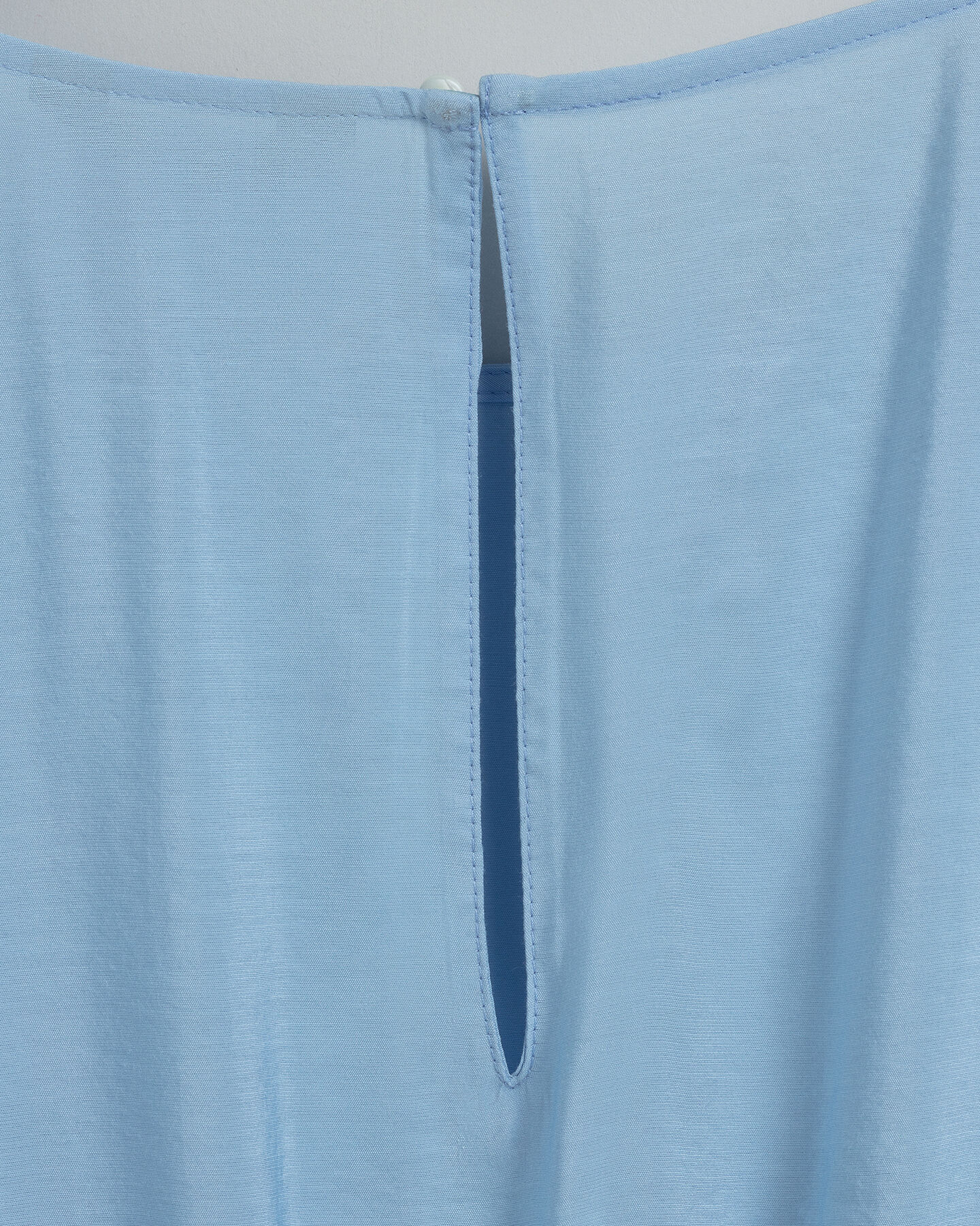 Flounce klänning med puffärm