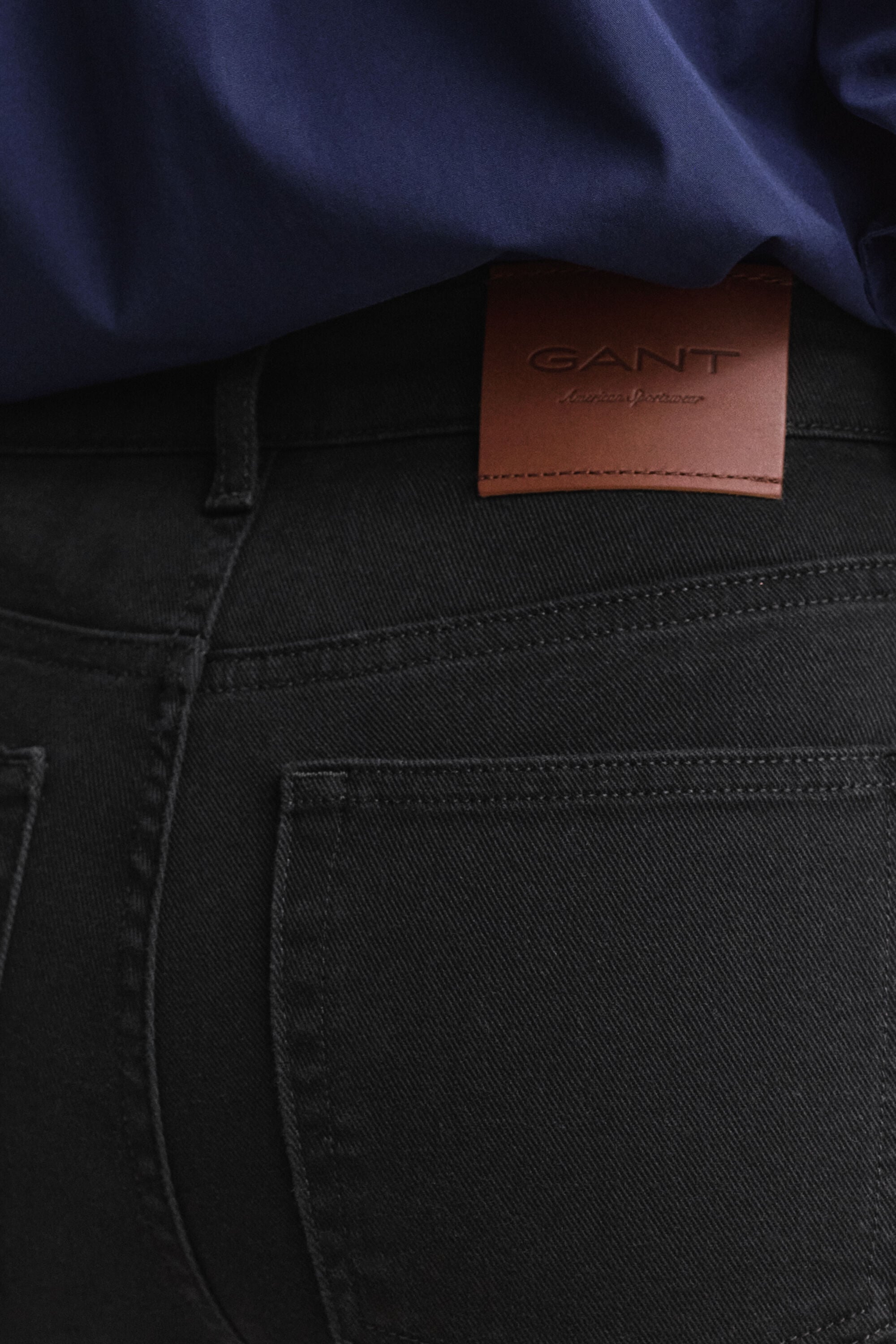 Slim utställda stretchjeans