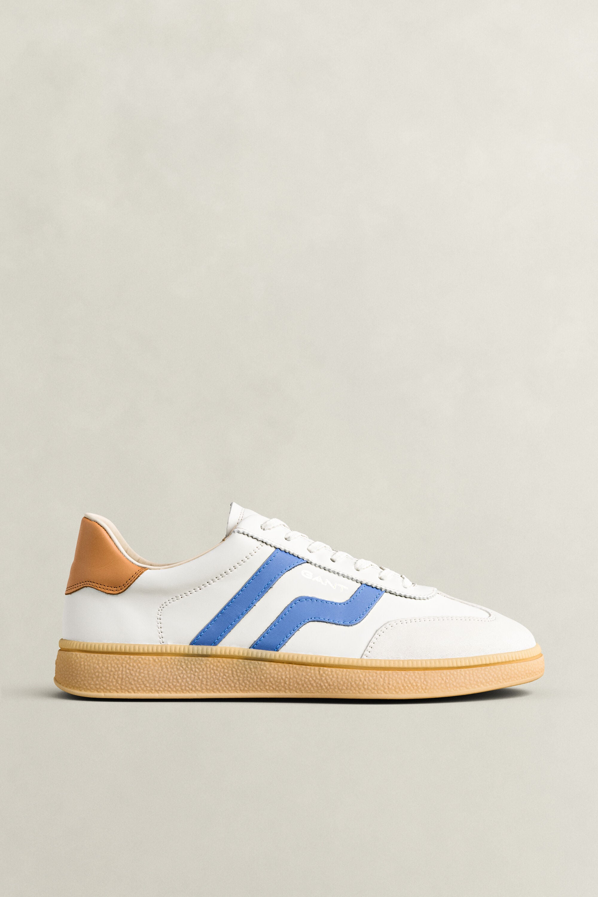Cuzmo sneakers i läder