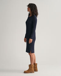 Kabelstickad crew neck kl&auml;nning i bomullsstretch