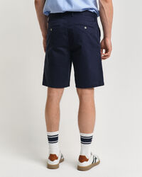 Seasonal Essential Regular fit Archive Shield chinosshorts