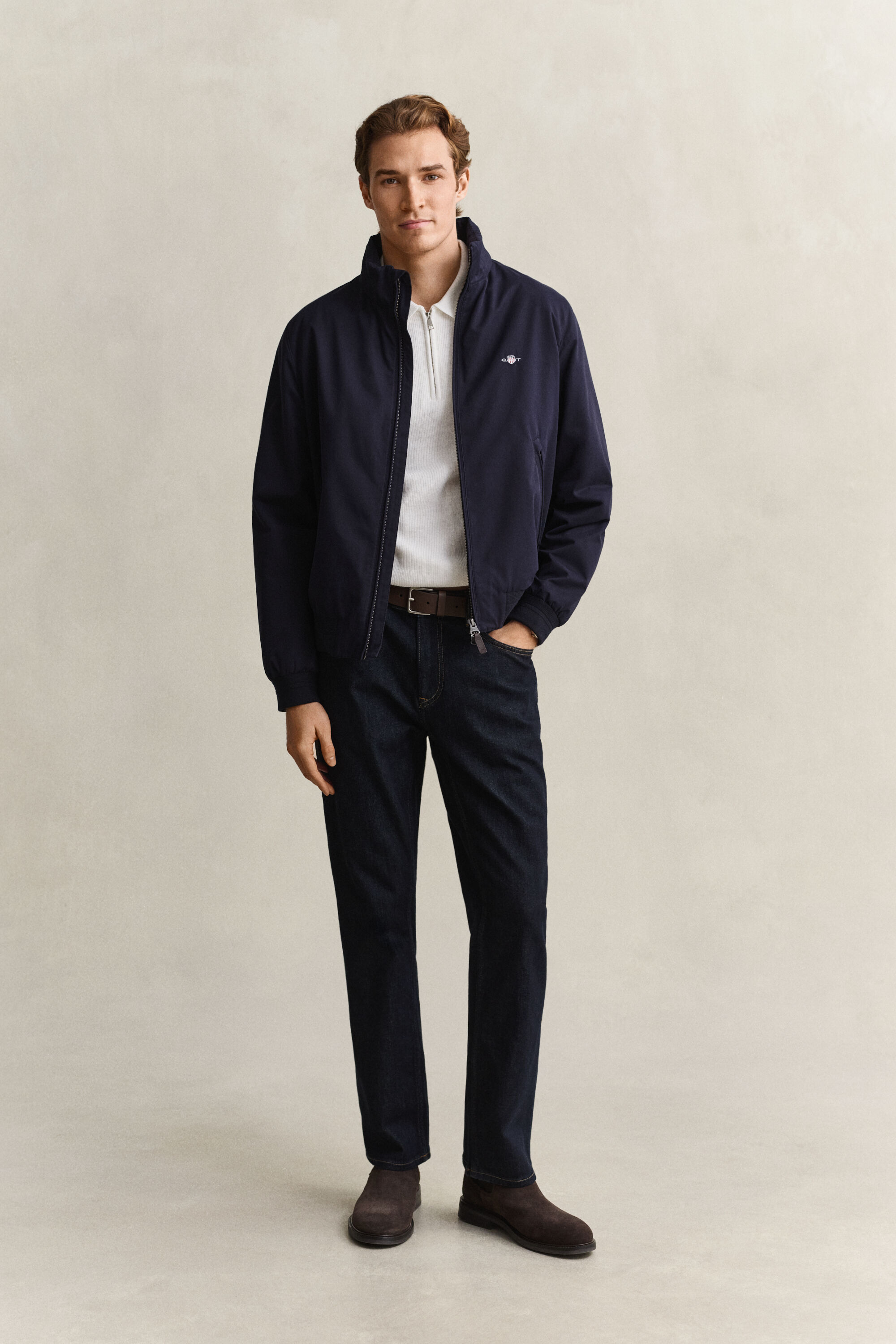 Regular fit jeans i stilren tvätt