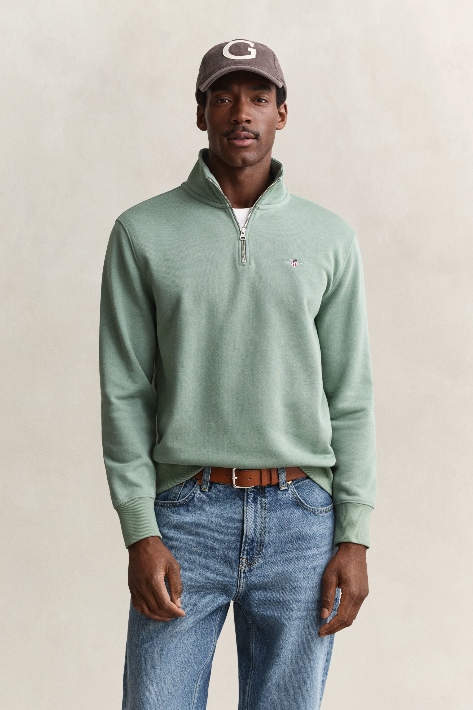 Shield sweatshirt med dragkedja vid halsöppningen