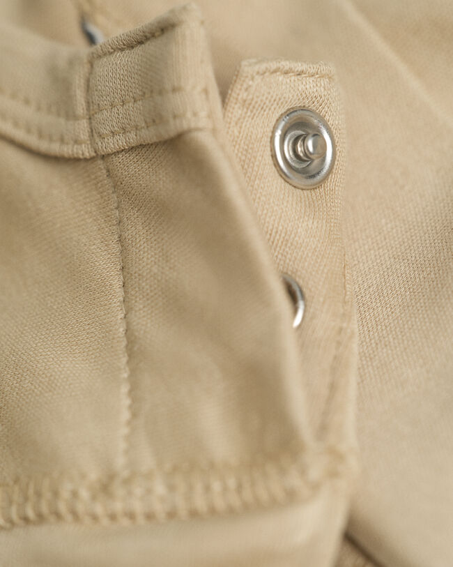 Baby hundmönstrad body och mössa