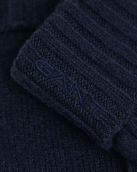 Handskar i ull med flätmönster