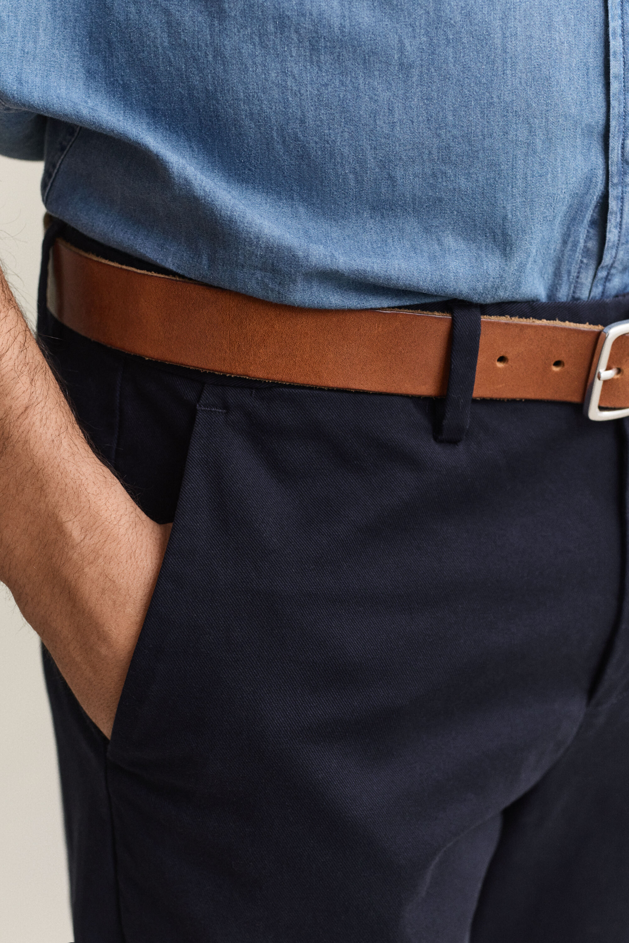 Eleganta chinos med regular fit