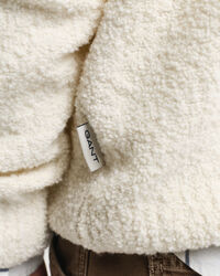 Rundhalsad tr&ouml;ja i ullboucl&eacute;