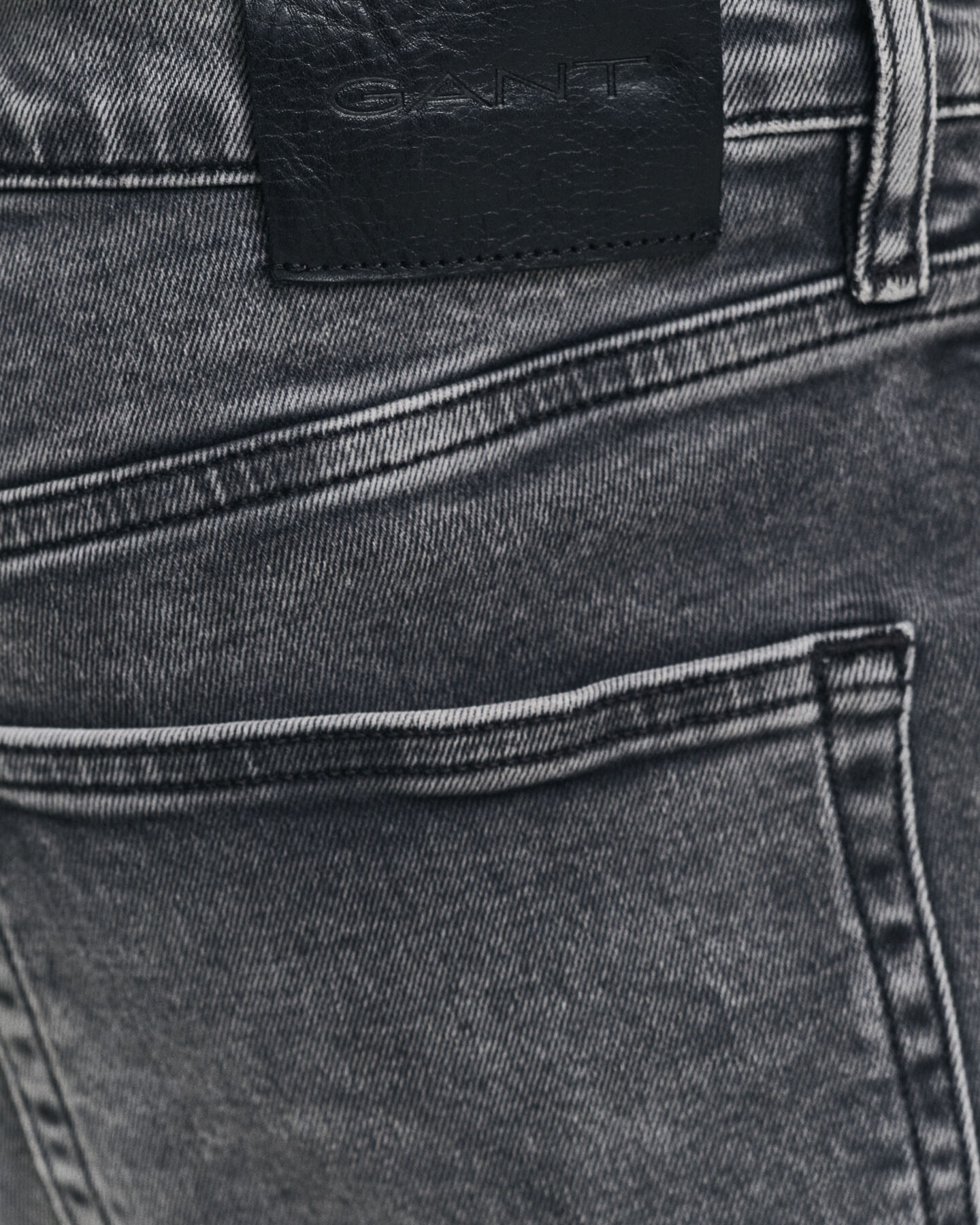 Slim fit svarta jeans