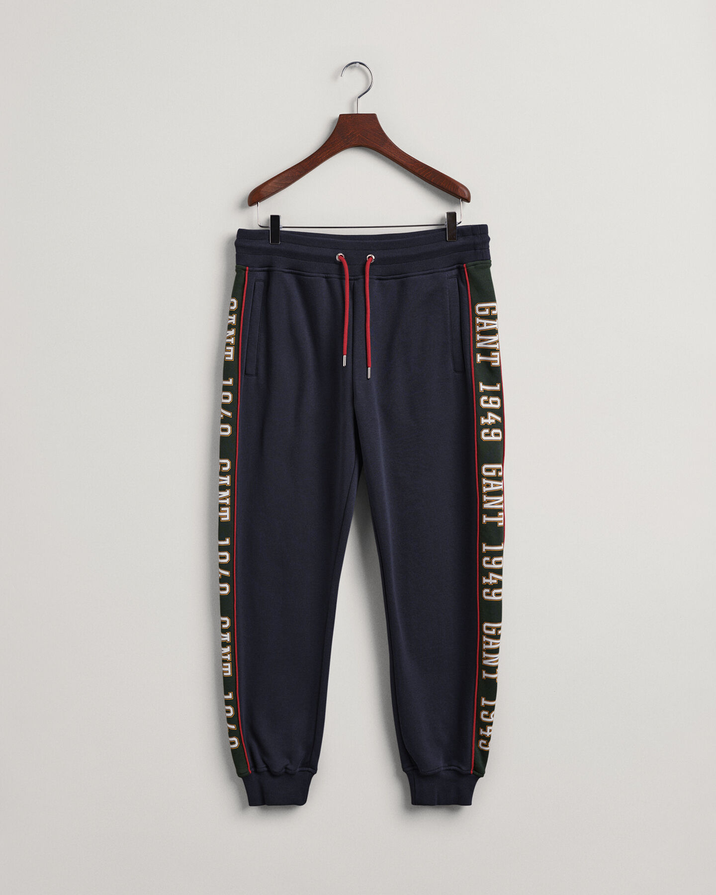Kontrastf&auml;rgad sweatpants