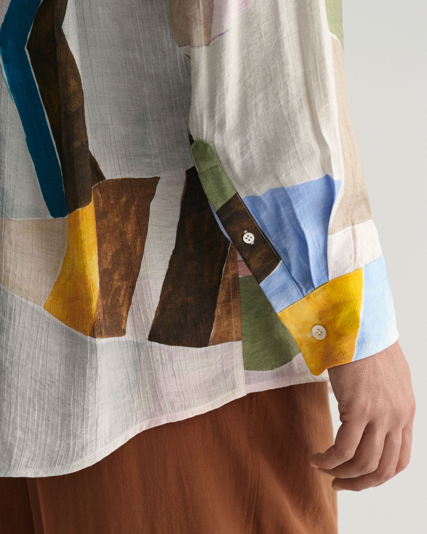 Oversized skjorta med konsttryck