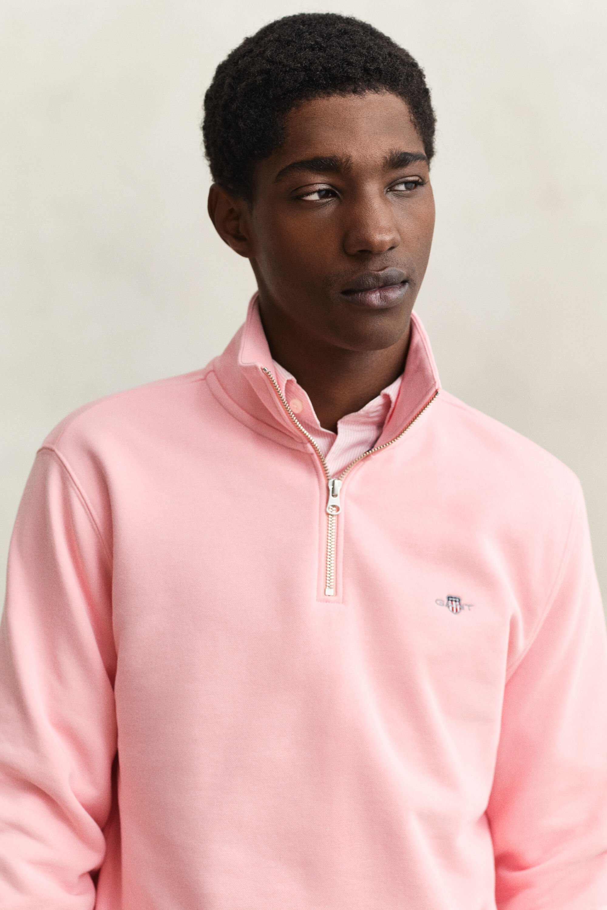 Shield sweatshirt med dragkedja vid halsöppningen