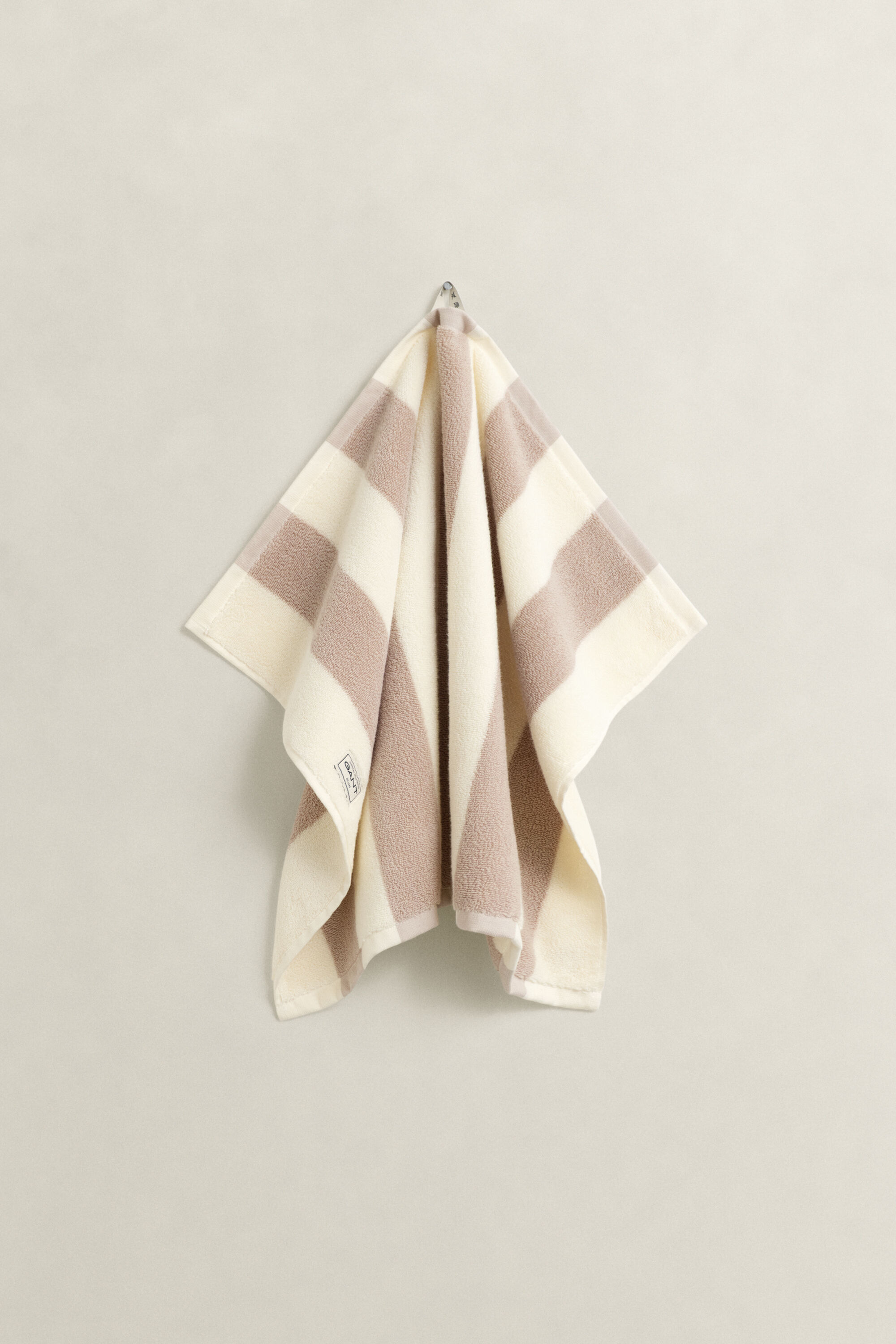 Randig handduk 50 x 70 cm