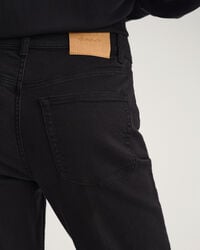 F&auml;rgade utst&auml;llda jeans