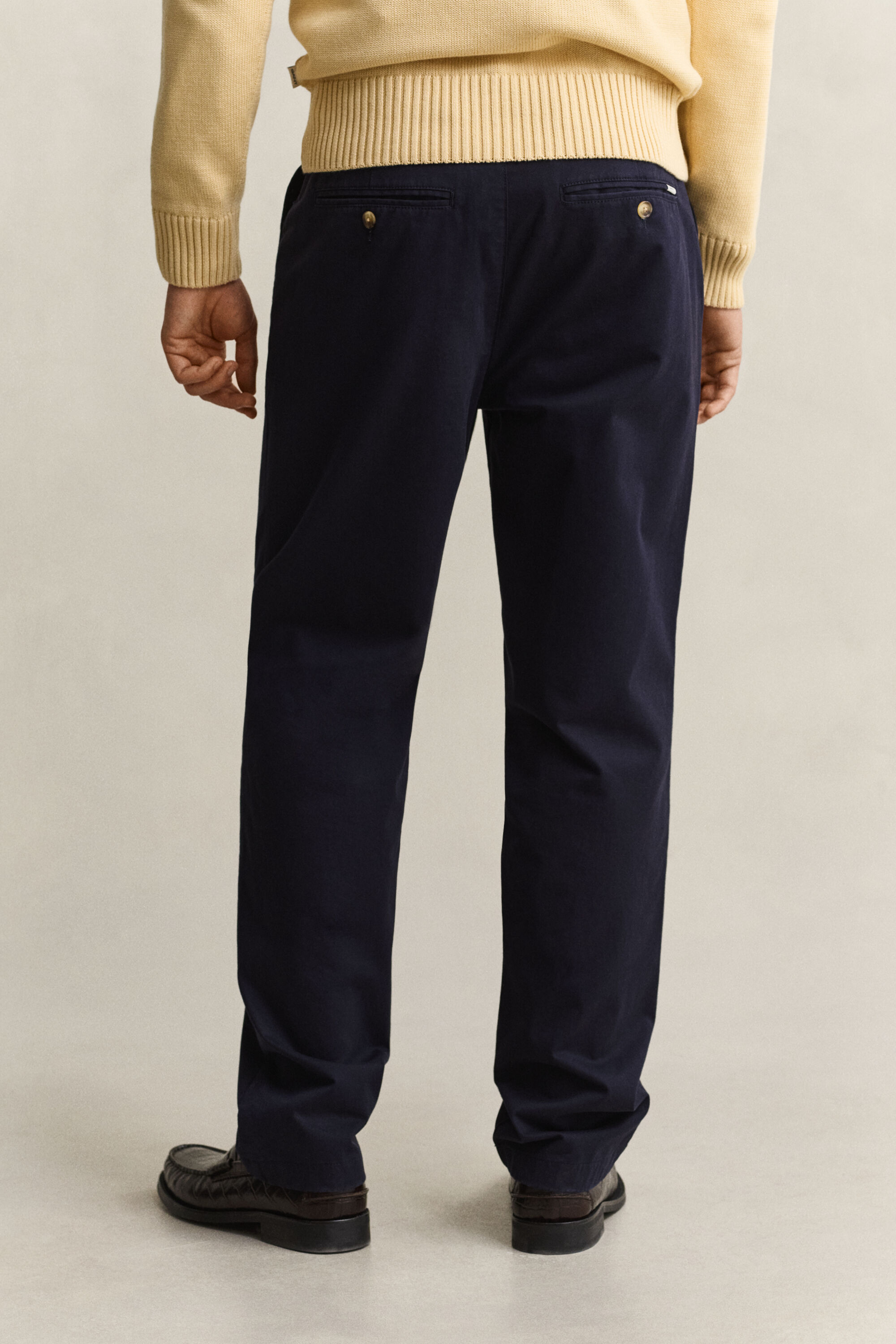 Klassiska chinos med regular fit