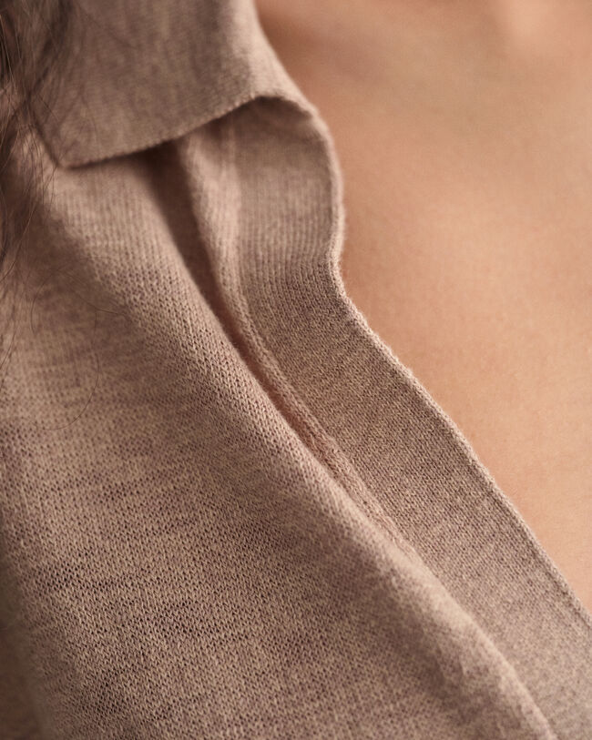 Klänning i linneblandning med krage