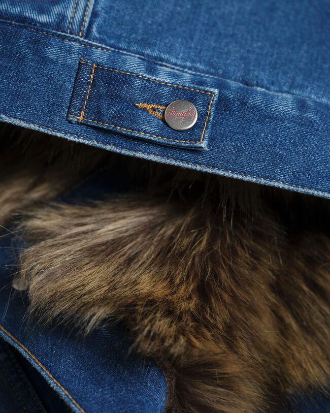 Wrangler x GANT jeansjacka med fuskp&auml;ls