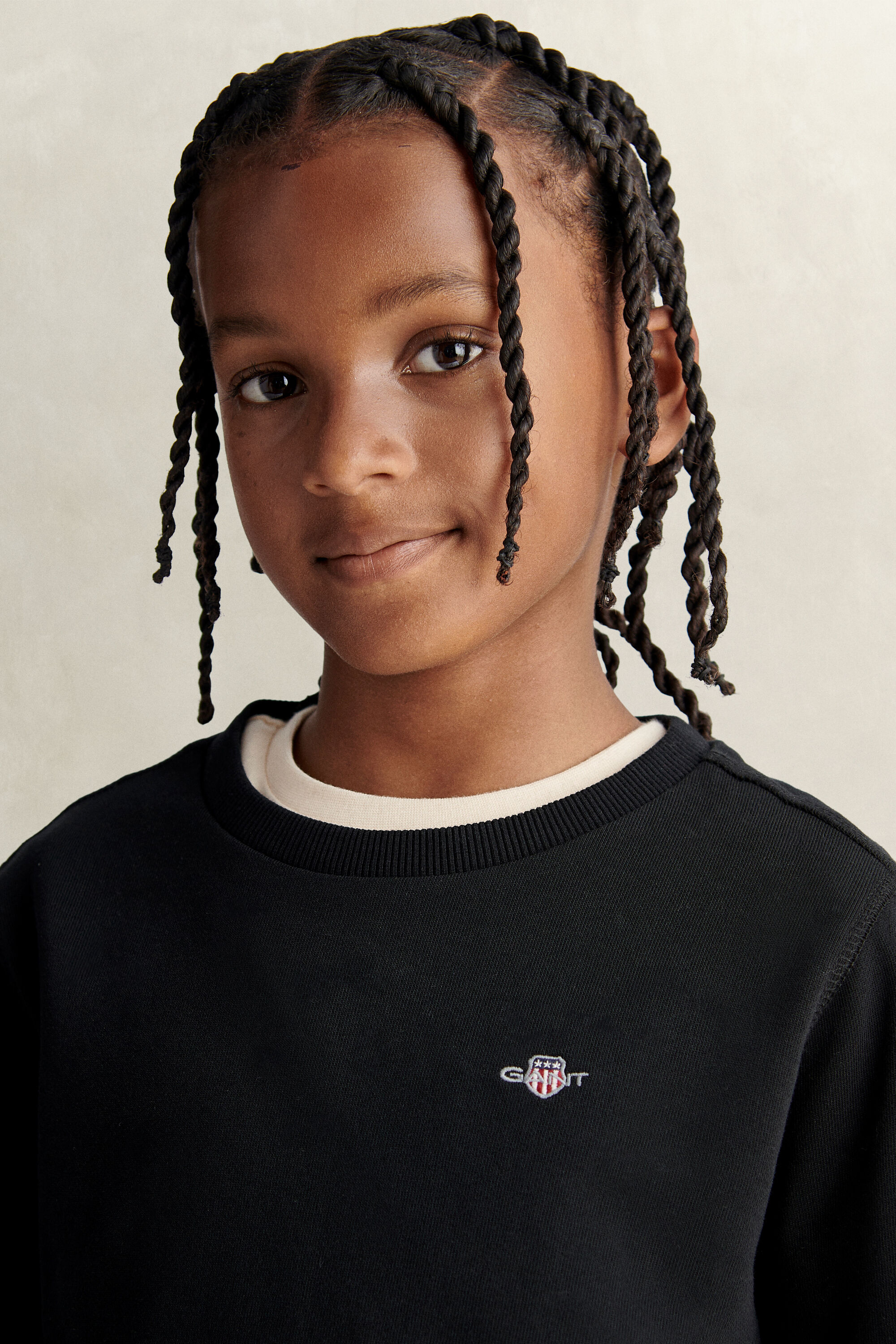 Teens sweatshirt med sköldemblem