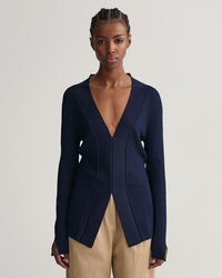 Ribbstickad tr&ouml;ja med V-ringning och l&aring;ng &auml;rm