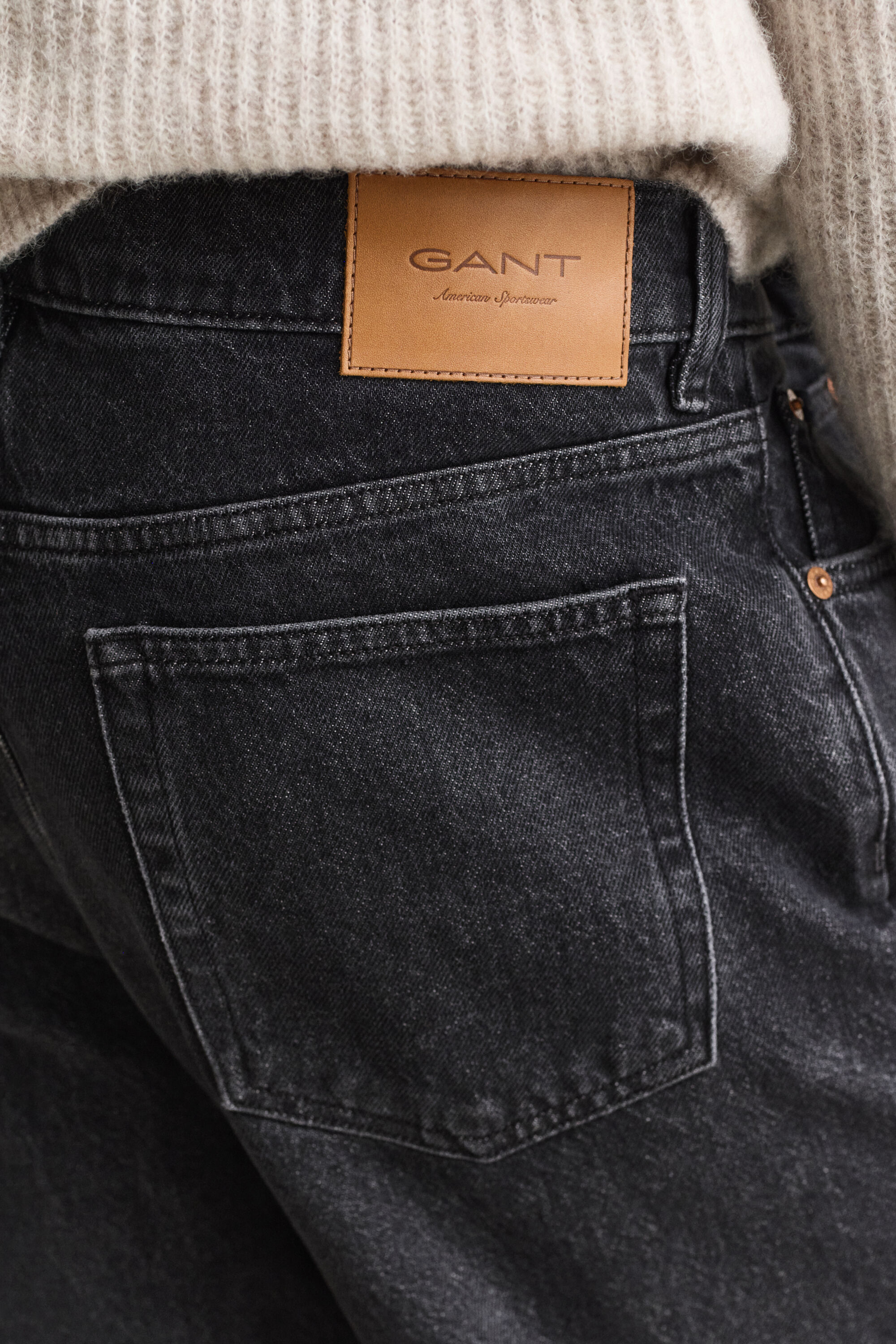 Raka jeans