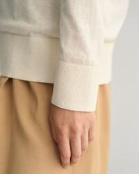 Finstickad V-ringad tröja