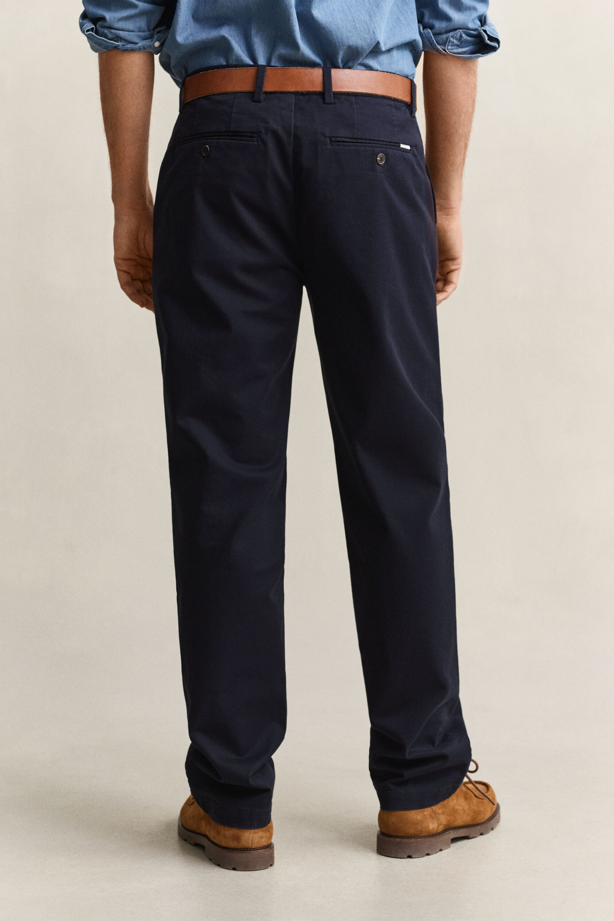 Eleganta chinos med regular fit