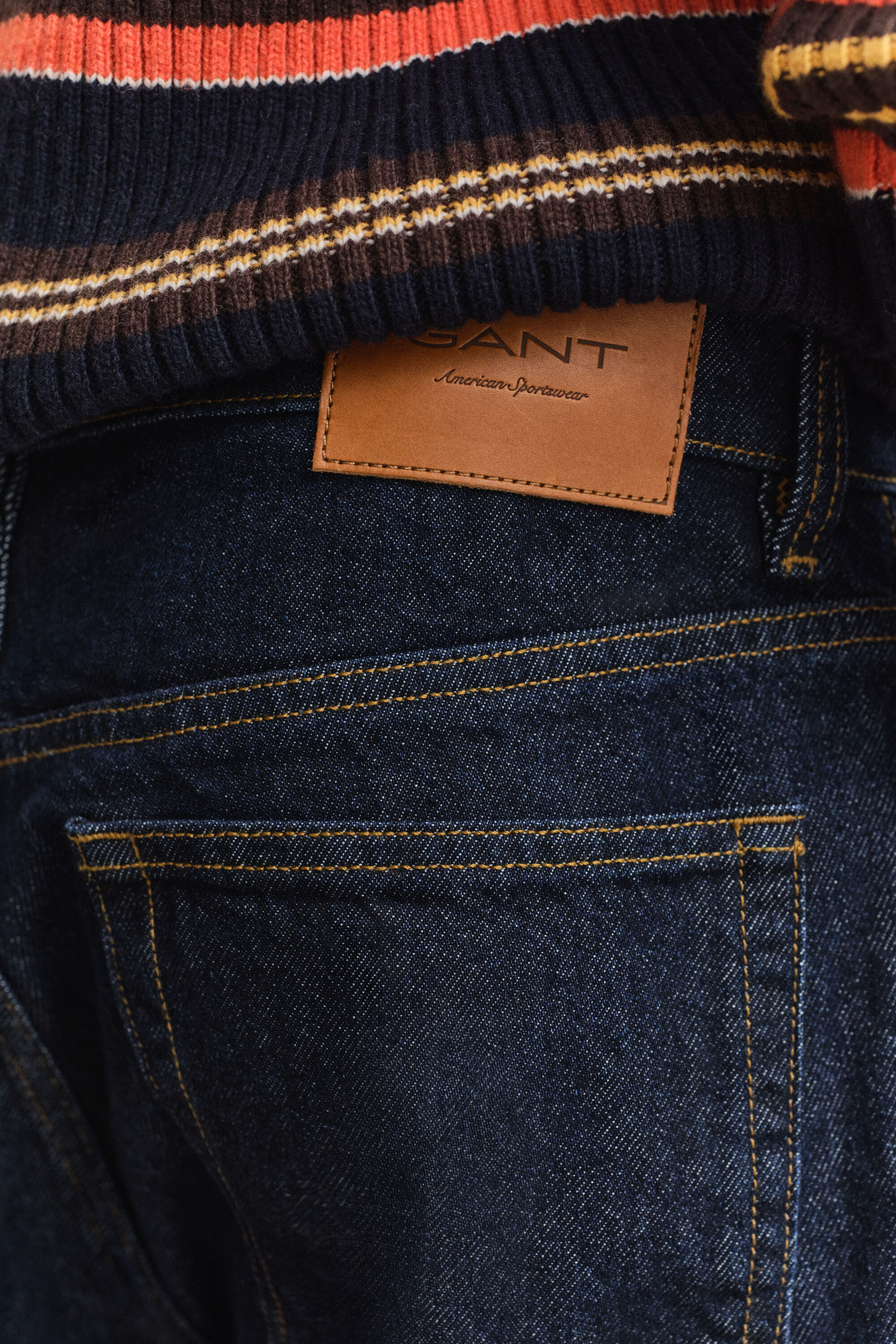 Straight fit jeans