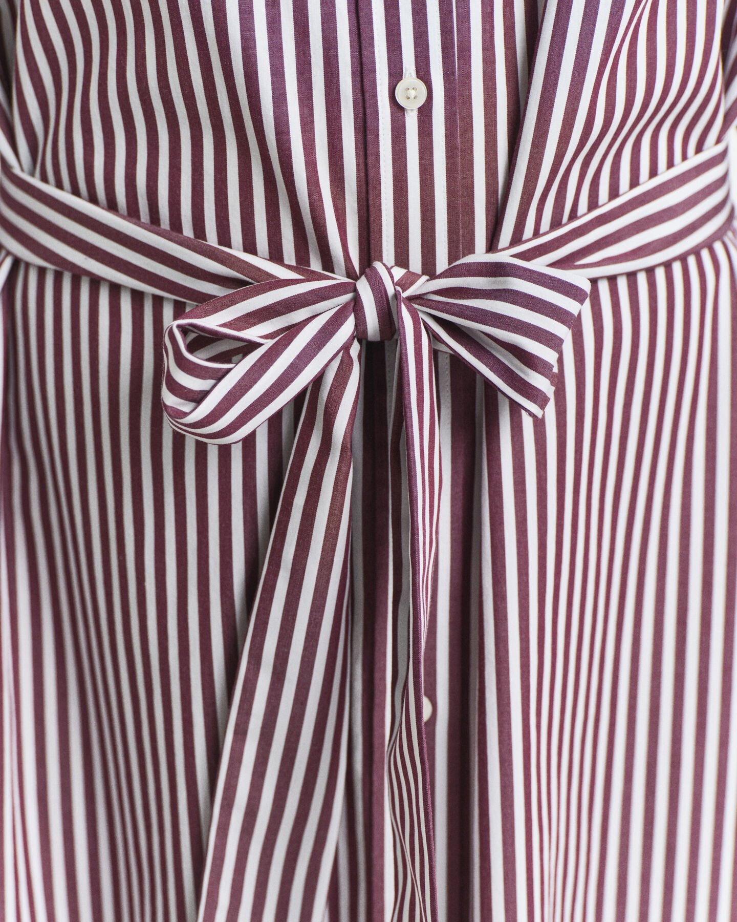 Klassisk skjortklänning i poplin med bälte