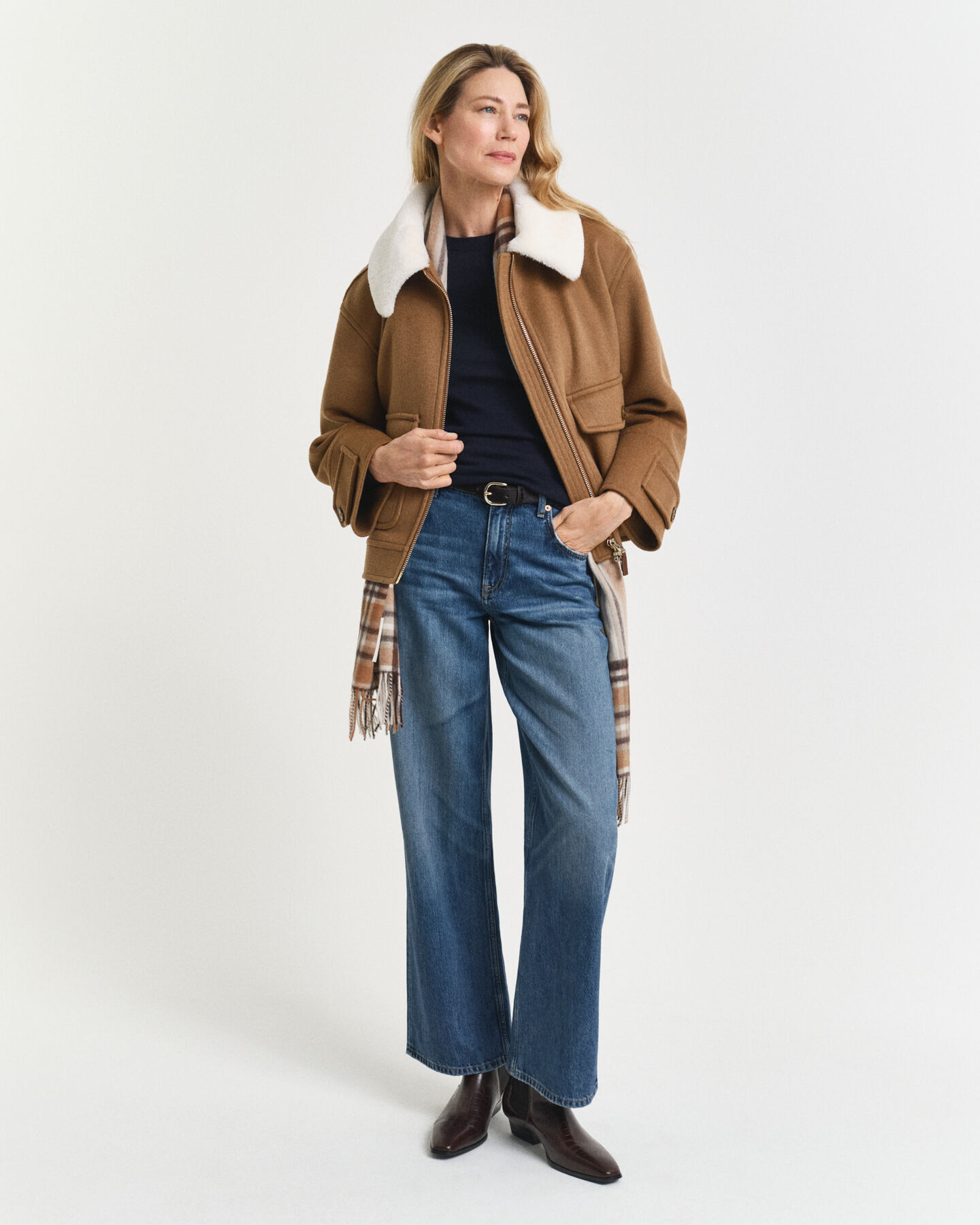 Rundhalsad tröja i extra fin merinoull