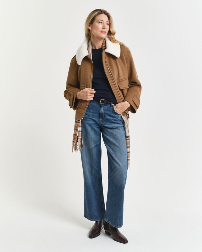 Rundhalsad tröja i extra fin merinoull