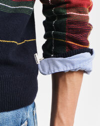 Rutig tr&ouml;ja med rund halsringning