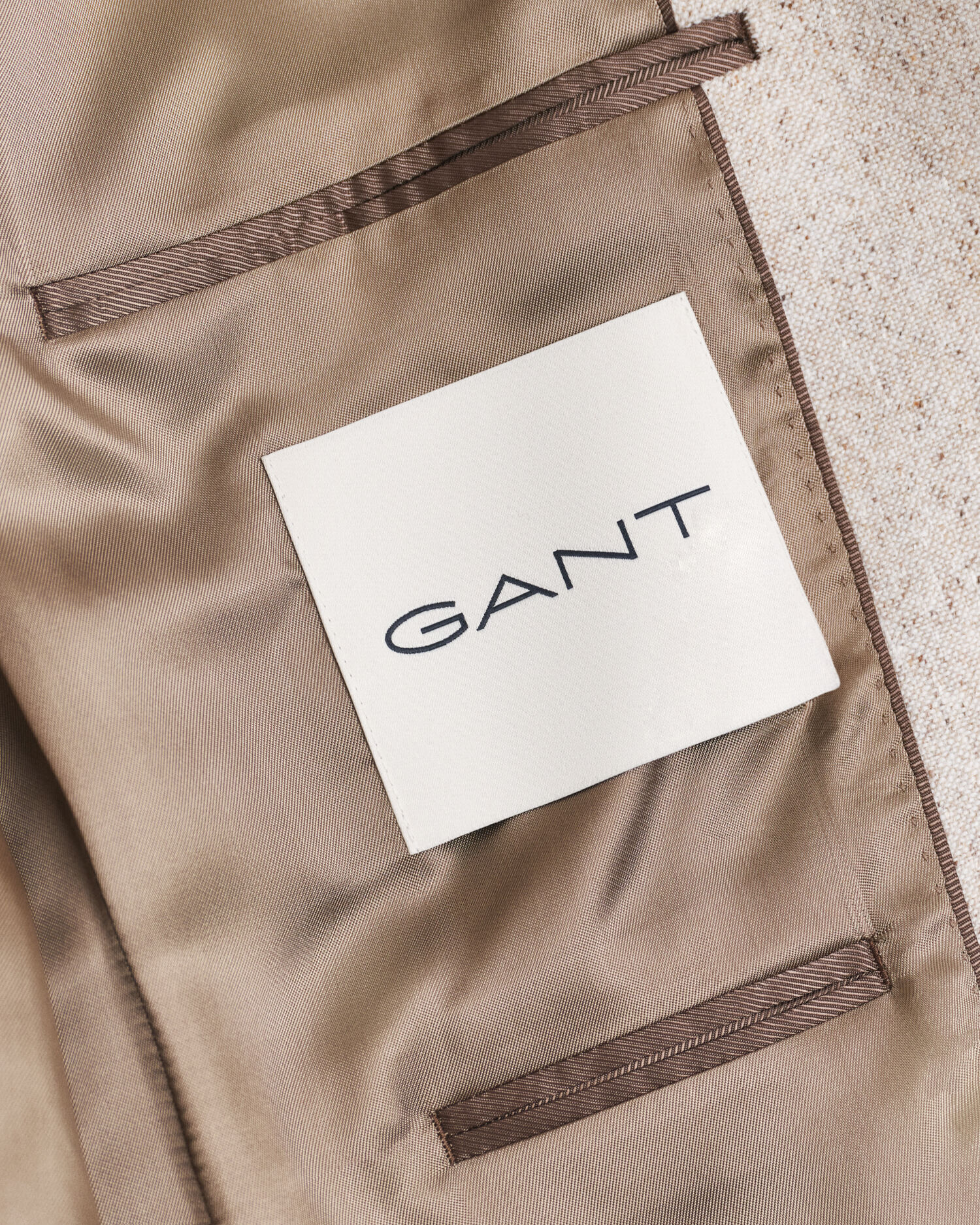 Slim fit kostymkavaj i donegalväv