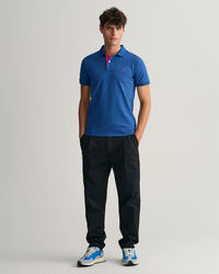 Kontrastf&auml;rgad Rugger pik&eacute;tr&ouml;ja med krage