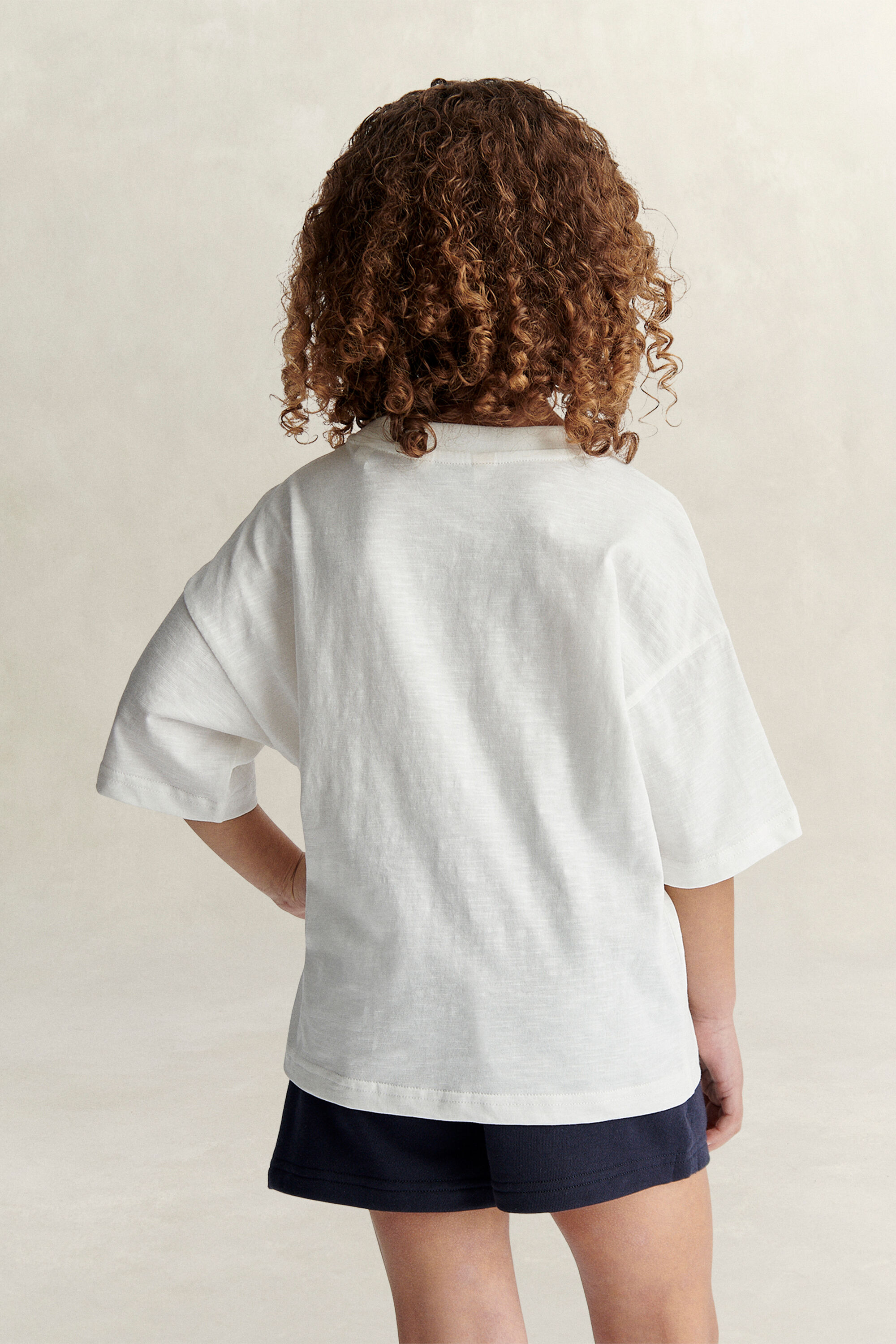 Girls T-shirt med sköldemblem